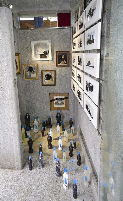 Galerie urinoir bezet expositie Marlies Verda / Marianne Plug