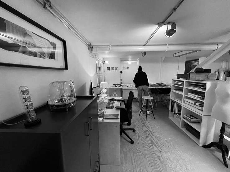 gedeelte atelier te huur in Houthavens Amsterdam West/ Desk in atelier to rent in Houthavens Amsterdam West
